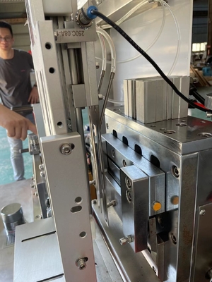 Điều khiển PLC Máy đóng gói khăn ướt Tiêu thụ năng lượng thấp, máy làm khăn giấy ướt tùy chỉnh