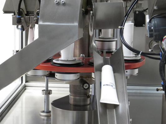 Máy tự động bôi thuốc mỡ ống mềm nhựa hoặc ống nhựa Laminate điền và niêm phong