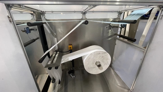Máy làm mặt nạ tốc độ cao với chức năng cắt gấp