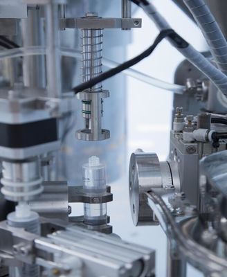 Thiết bị nạp tiêm aseptic tốc độ cao