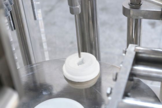 Cao độ nhớt Gel mỹ phẩm Kem nha khoa Nắp nắp Plug Lure Lock Vaccine Syringe Filling Machine