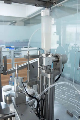 Máy điền tiêm tiêm đã lấp đầy tối ưu hóa dây chuyền sản xuất Tiêu chuẩn GMP / CE