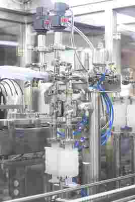 Máy đổ tiêm tiêm được lấp trước cho hộp mực nha khoa Máy đổ và niêm phong Gel lỏng