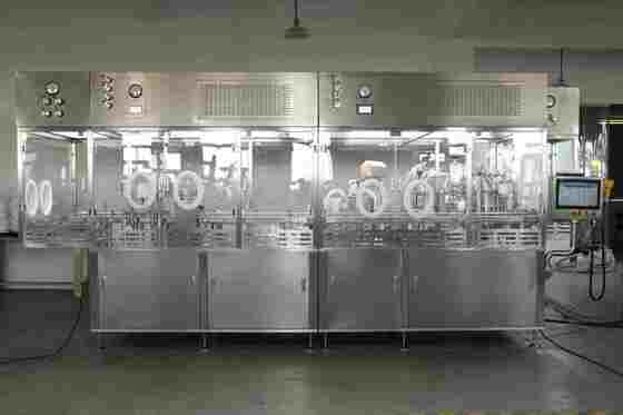 Máy chiết rót xi lanh tiệt trùng tự động dung tích lớn bằng nhựa dược phẩm GMP