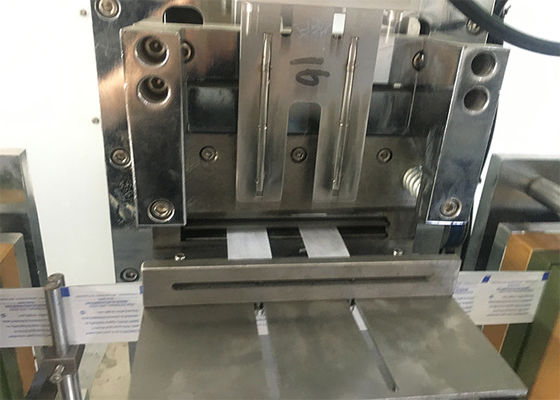 Máy đóng gói khăn ướt không dệt Spunlace 380V ， máy đóng gói khăn lau ngứa giảm ngứa