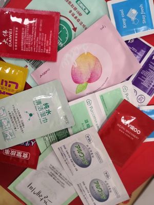 4 Chiều dài niêm phong bên 125mm 100 túi / Máy nén cồn tối thiểu