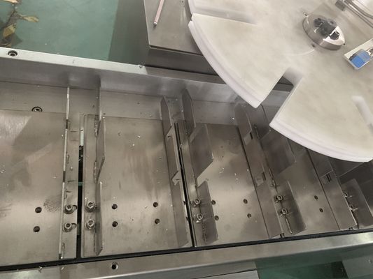 Máy đóng gói dược phẩm 120 cái / phút Máy đóng gói ống gấp 4