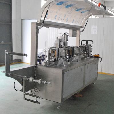 Màng CPP Đóng gói đơn Máy đóng gói khăn ướt gấp 120 túi / phút, dây chuyền sản xuất khăn lau